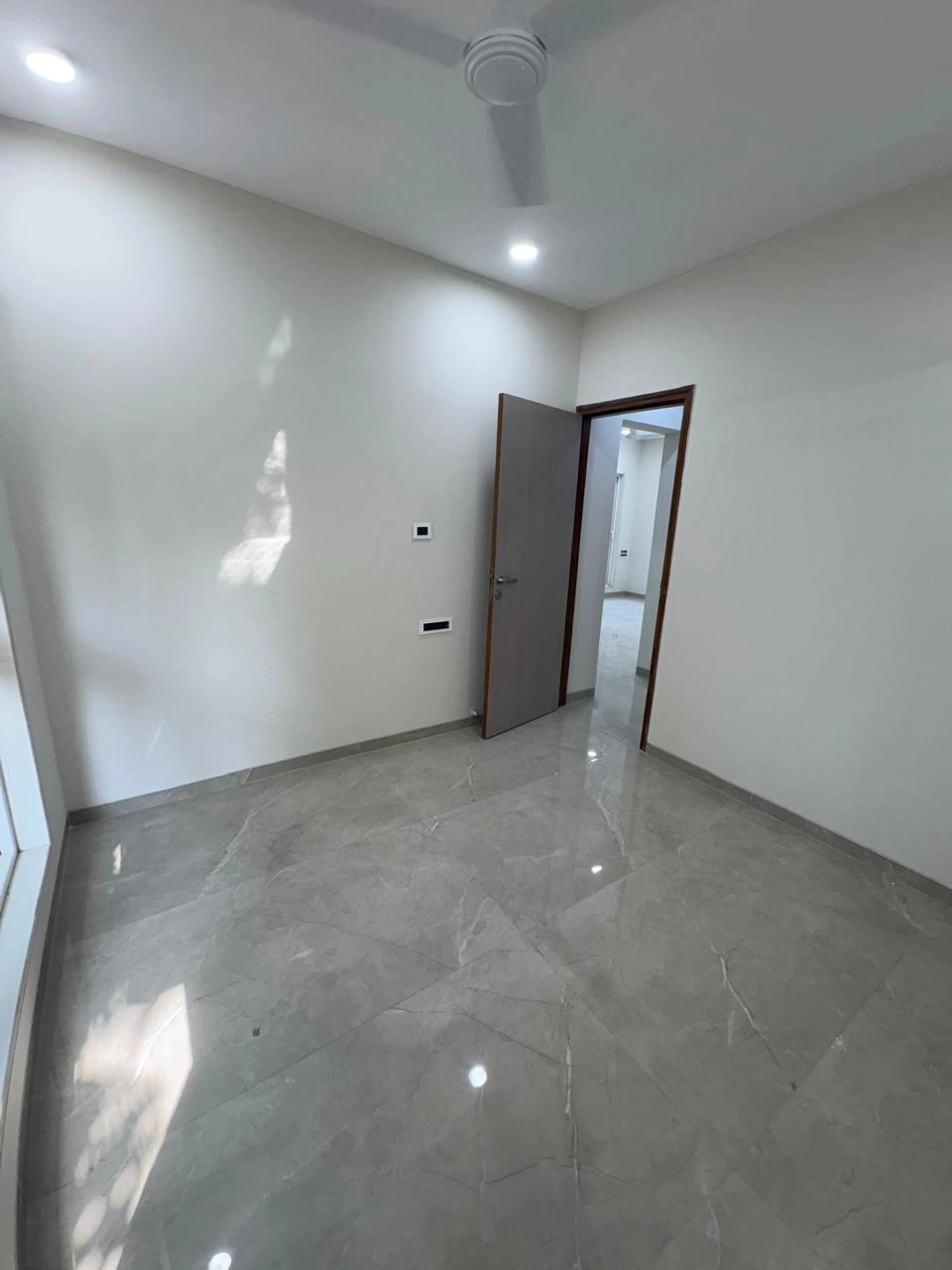 2 BHK Flat for Rent in Bhanu Jyoti, Malad East